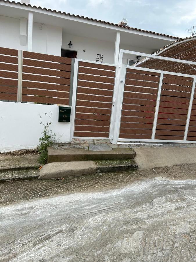 Agapis Residence Kalivia Thorikou Luaran gambar